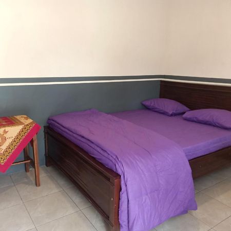Homestay Anggun ブロモ山 エクステリア 写真