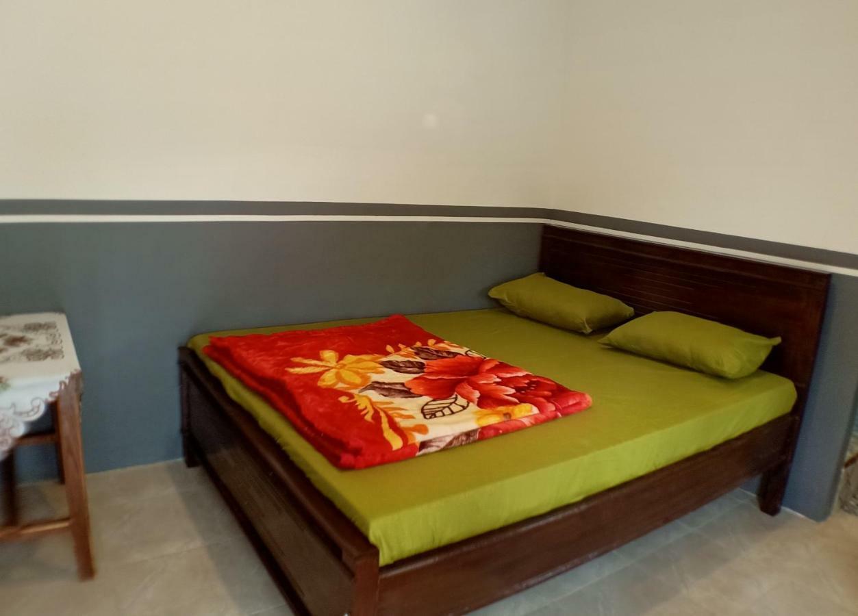 Homestay Anggun ブロモ山 エクステリア 写真